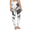 Load image into Gallery viewer, Forget basic black. What your wardrobe needs is a wake-up call. The all-over design makes these Neo Weave high-rise yoga leggings pop, while the four-way stretch provides total comfort when on the move.
