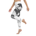 Load image into Gallery viewer, Forget basic black. What your wardrobe needs is a wake-up call. The all-over design makes these Neo Weave high-rise yoga leggings pop, while the four-way stretch provides total comfort when on the move.
