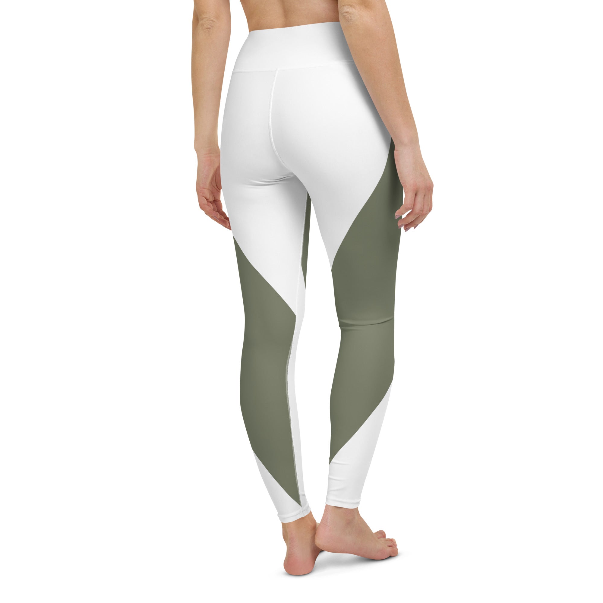 Experience the perfect blend of style and comfort with our Emerald Lane leggings. Made from high-quality polyester and spandex blend, these leggings offer a smooth and comfortable feel with four-way stretch that ensures they will never lose their shape.